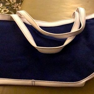 Vintage Estée Lauder Canvases tote. Navy with white trim. Never used! Pristine